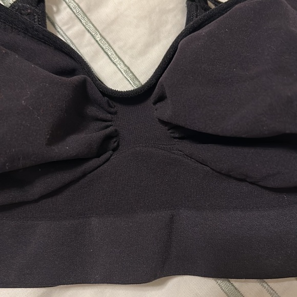 SKIMS SCULPTING BRALETTE. Size L/XL - Picture 3 of 6